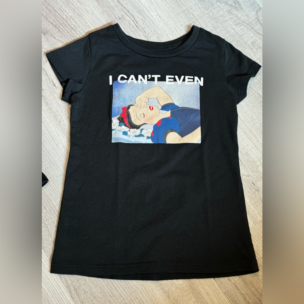 Disney Princess Snow White “I Can't Even” Black Graphic T-Shirt. Size S (5/6).